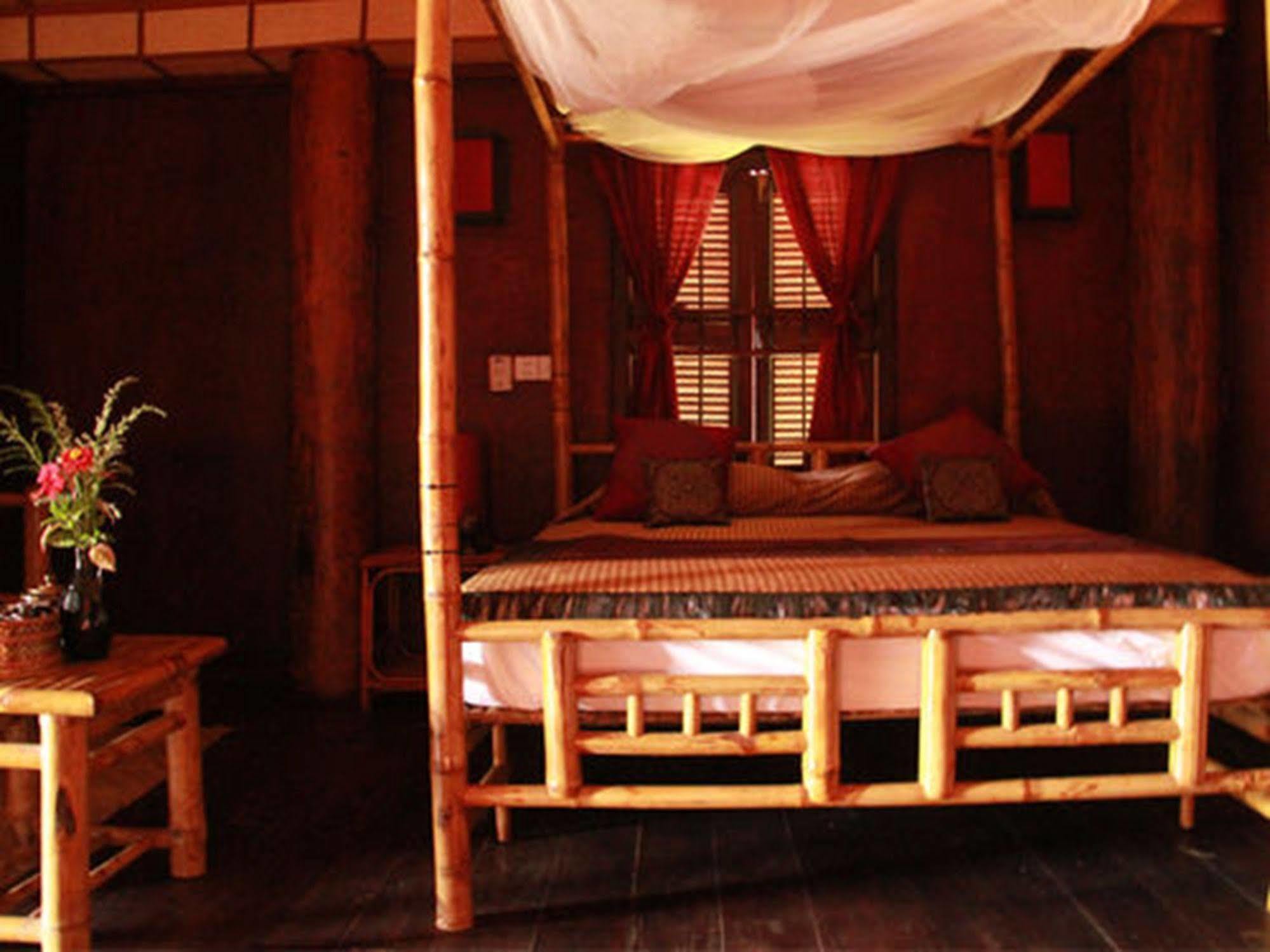 The Bong Thom Homestay Siem Reap Bagian luar foto